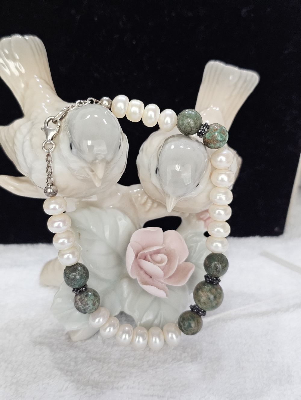 Freshwater Pearls and Kambaba Jasper Bead Bracelet Adjustable up to 7 3/4 Inches - Picture 2 of 8